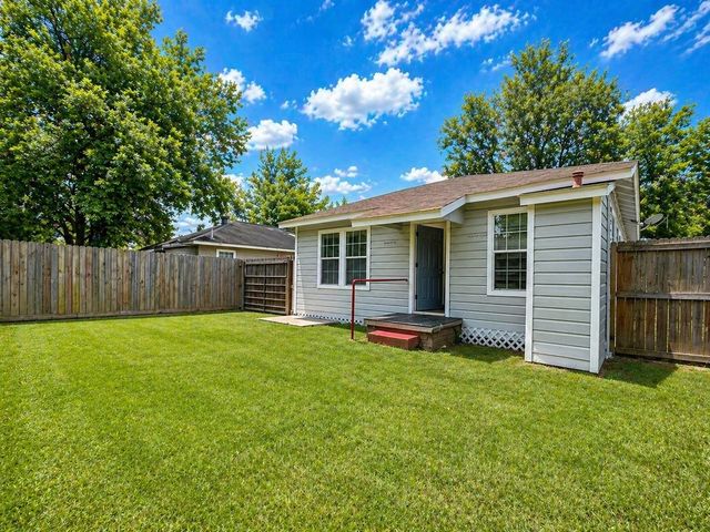 1010 Palestine Street, Conroe, TX 77301