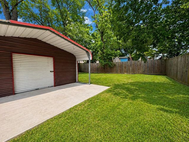 1010 Palestine Street, Conroe, TX 77301