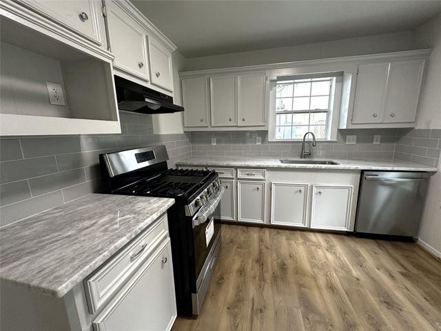 1010 Palestine Street, Conroe, TX 77301