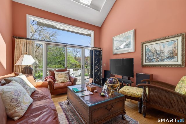 13 Brandon Lane 13, Stonington, CT 06355