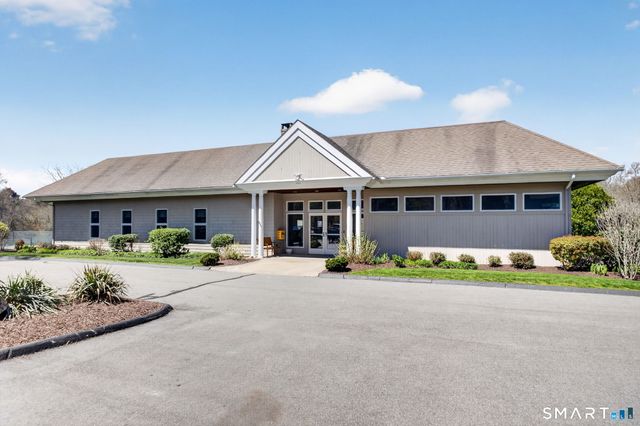 13 Brandon Lane 13, Stonington, CT 06355