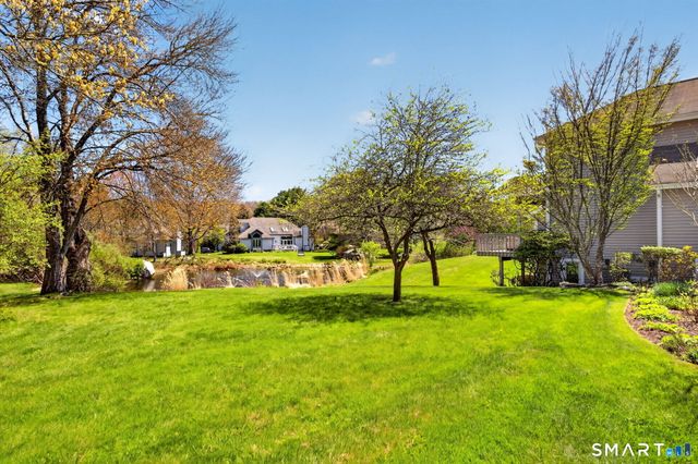 13 Brandon Lane 13, Stonington, CT 06355