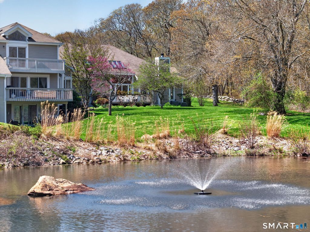 13 Brandon Lane 13, Stonington, CT 06355