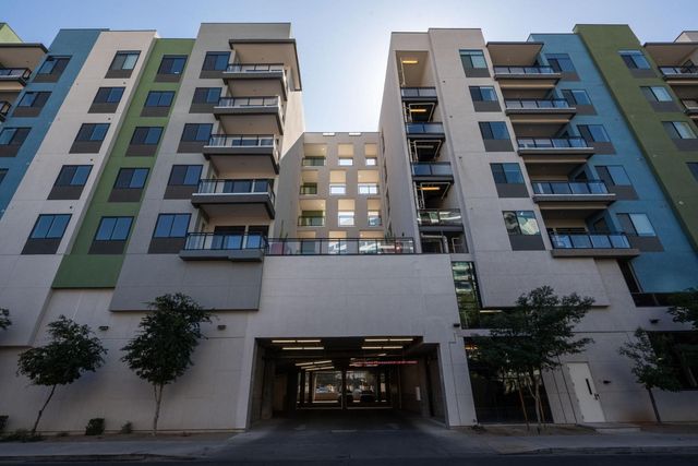3131 N Central Avenue Unit 4011, Phoenix, AZ 85012