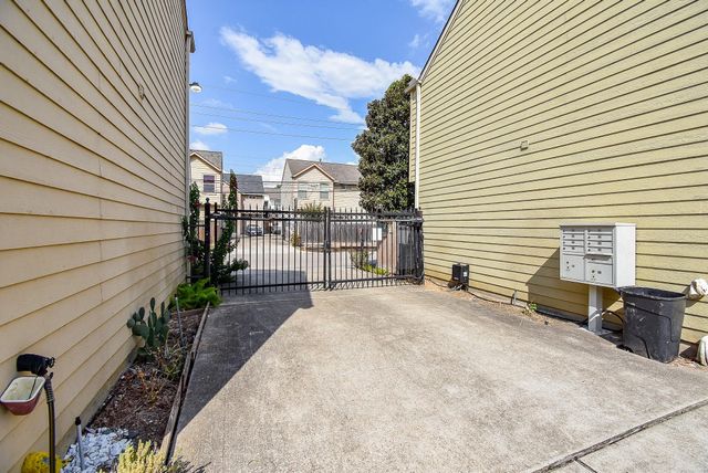 2202 Naomi Street 3, Houston, TX 77054