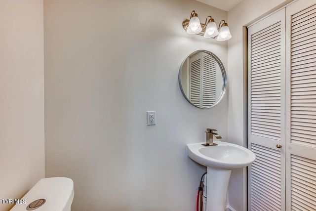 1877 Powder Branch Road, Johnson City, TN 37601