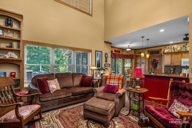 1267 Red Fox Circle, Sandwich, IL 60548