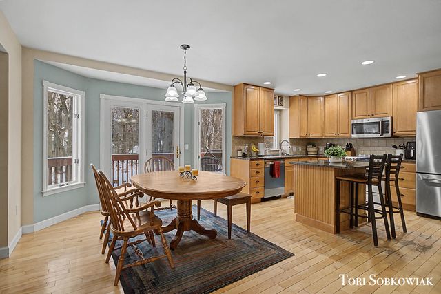 7515 Las Palmas Drive NE, Rockford, MI 49341