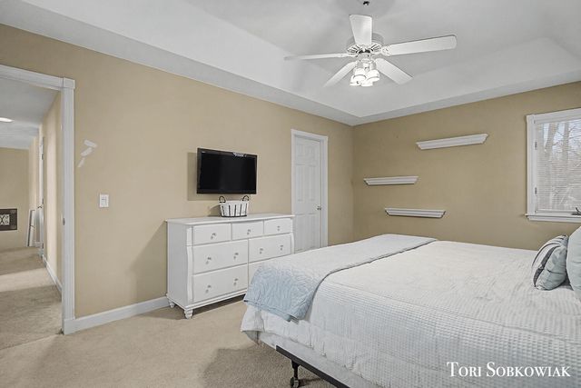 7515 Las Palmas Drive NE, Rockford, MI 49341