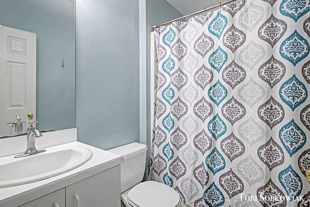 7515 Las Palmas Drive NE, Rockford, MI 49341