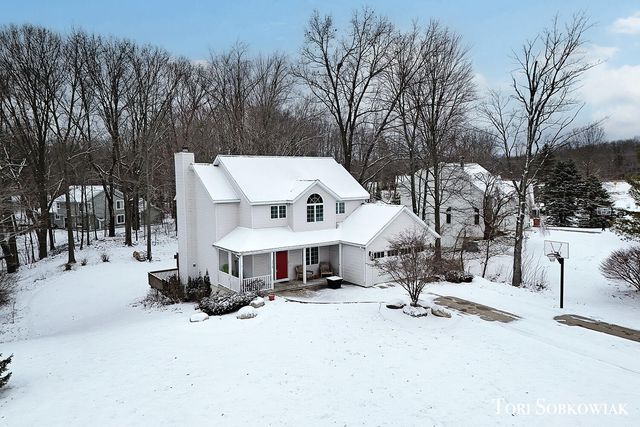 7515 Las Palmas Drive NE, Rockford, MI 49341