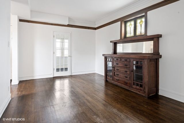 3028 W EASTWOOD Avenue, Chicago, IL 60625