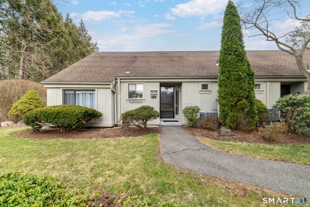 4 Heritage Village A, Southbury, CT 06488