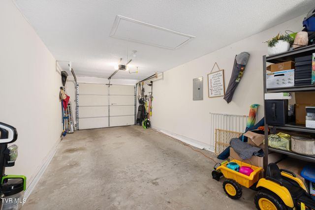 113 Copper Court, Johnson City, TN 37601