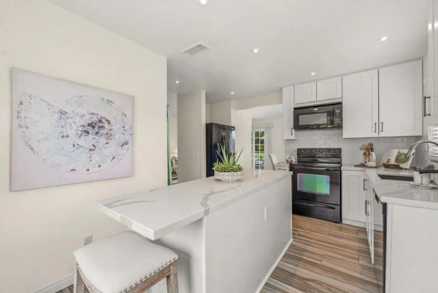 2807 Valley Vista Way, Oceanside, CA 92054