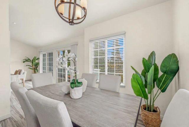 2807 Valley Vista Way, Oceanside, CA 92054