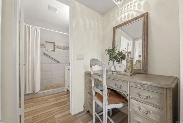 2807 Valley Vista Way, Oceanside, CA 92054