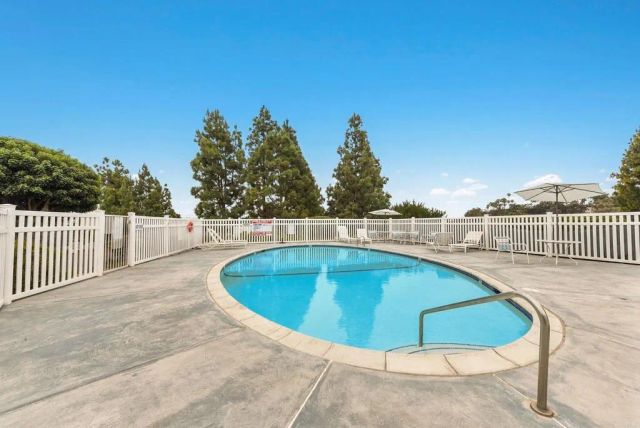 2807 Valley Vista Way, Oceanside, CA 92054