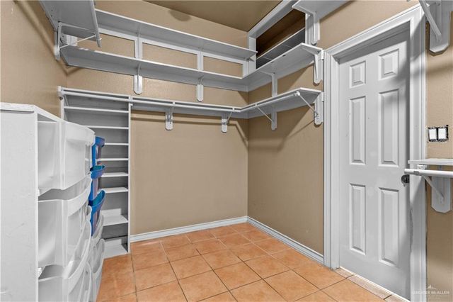 2107 S Victoria Road, Donna, TX 78537