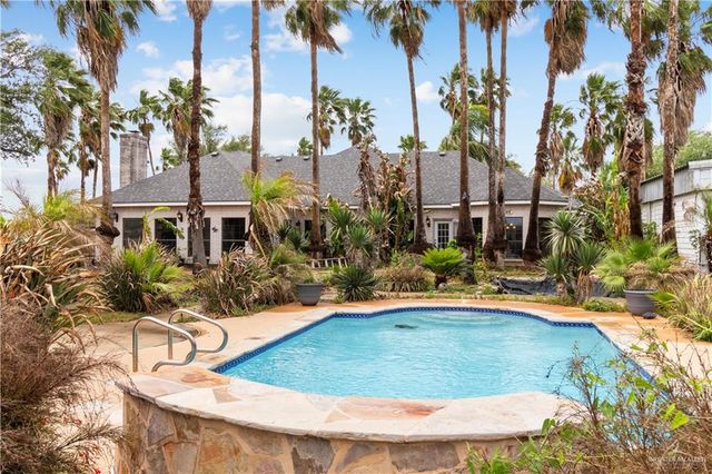 2107 S Victoria Road, Donna, TX 78537