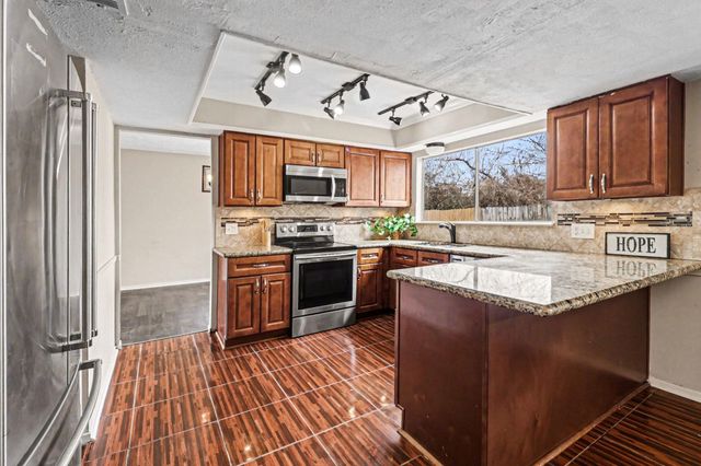 16630 Lonesome Quail Drive, Houston, TX 77489