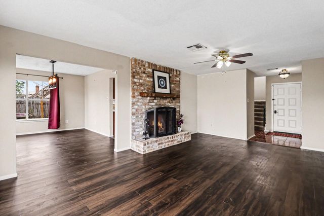 16630 Lonesome Quail Drive, Houston, TX 77489