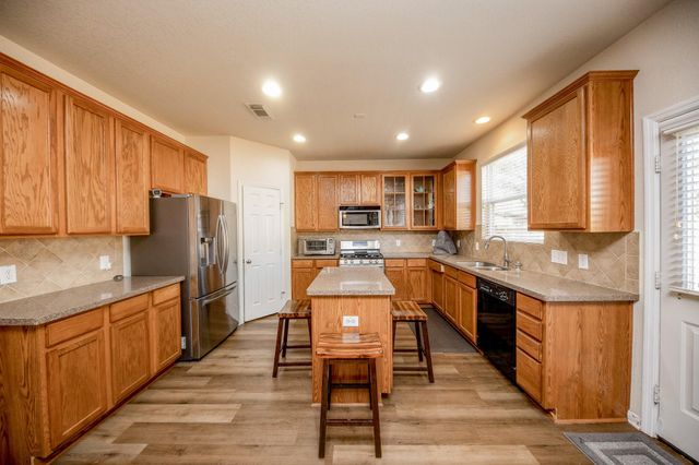 4609 Buescher Court, Pearland, TX 77584