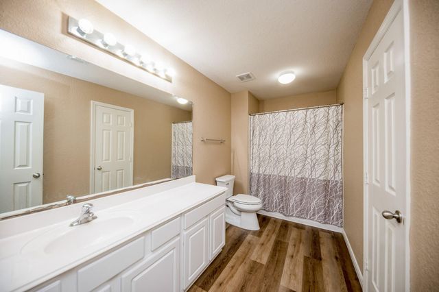 4609 Buescher Court, Pearland, TX 77584