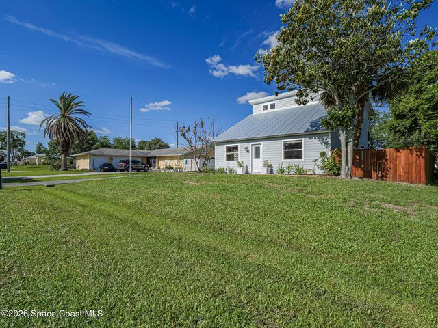 680 Mulberry Street, Sebastian, FL 32958