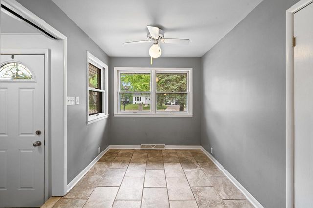417 W Geneva STREET, Elkhorn, WI 53121
