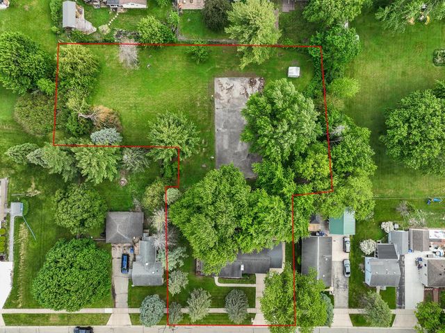 417 W Geneva STREET, Elkhorn, WI 53121