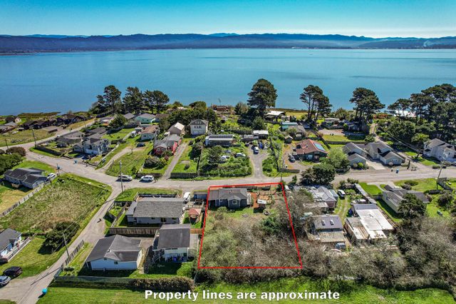 1741 Victor Boulevard, Manila, CA 95521