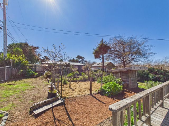 1741 Victor Boulevard, Manila, CA 95521