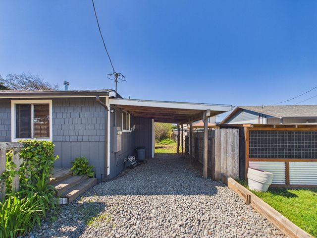 1741 Victor Boulevard, Manila, CA 95521