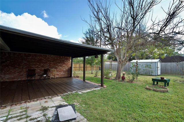 6219 Darlinghurst Drive, Houston, TX 77085