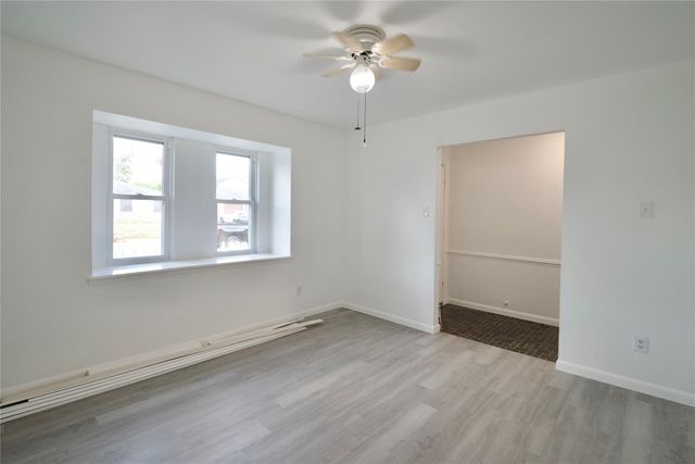 6219 Darlinghurst Drive, Houston, TX 77085