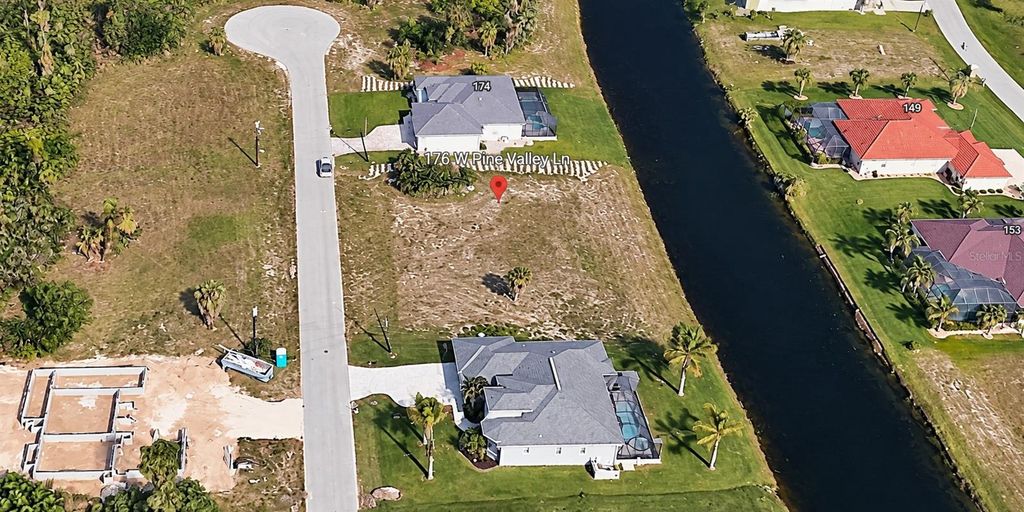 176 W PINE VALLEY LANE, Rotonda West, FL 33947