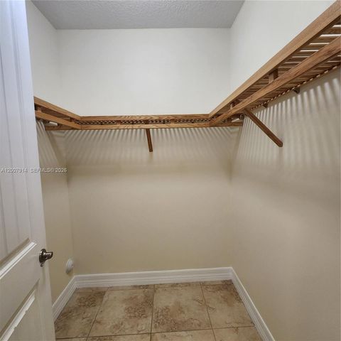 843 S Ocean Blvd 843, Pompano Beach, FL 33062