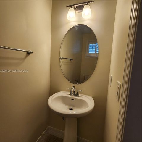 843 S Ocean Blvd 843, Pompano Beach, FL 33062