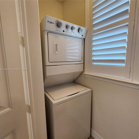 843 S Ocean Blvd 843, Pompano Beach, FL 33062