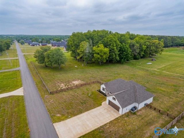 27344 Miller Lane, Elkmont, AL 35620