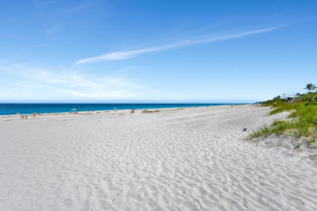1605 S US HIGHWAY 1 F306, Jupiter, FL 33477