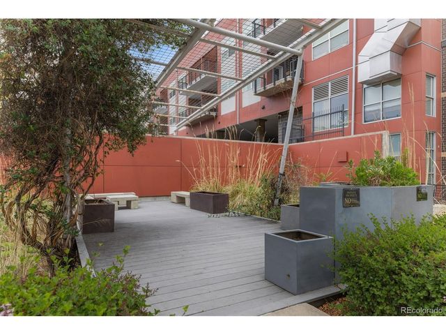 1555 Central St 306, Denver, CO 80211