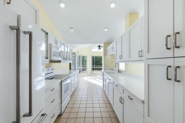 1041 BECKLEY CIRCLE, Venice, FL 34292