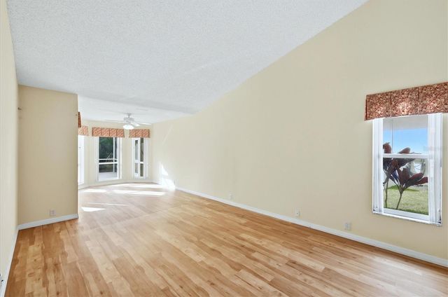 1041 BECKLEY CIRCLE, Venice, FL 34292