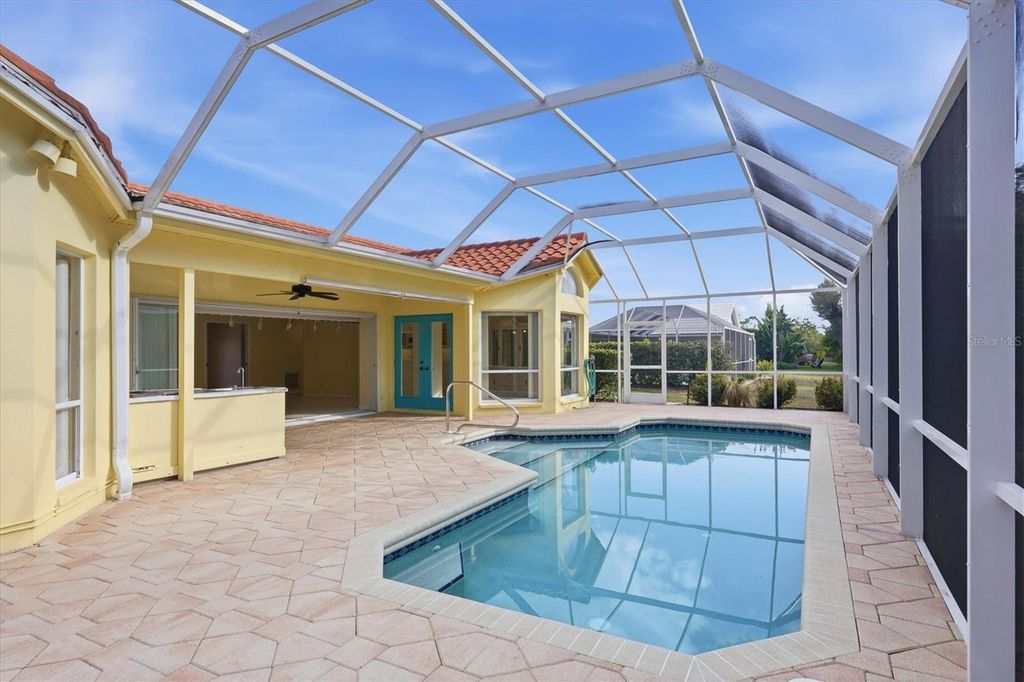 Image 32 of property listing at 1041 BECKLEY CIRCLE, Venice, FL 34292