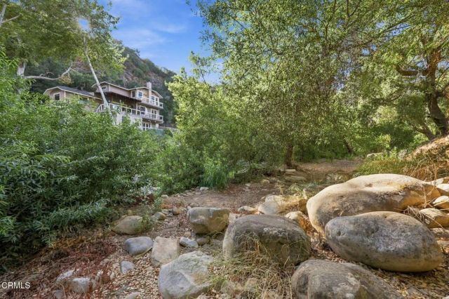 11358 Creek Road, Ojai, CA 93023