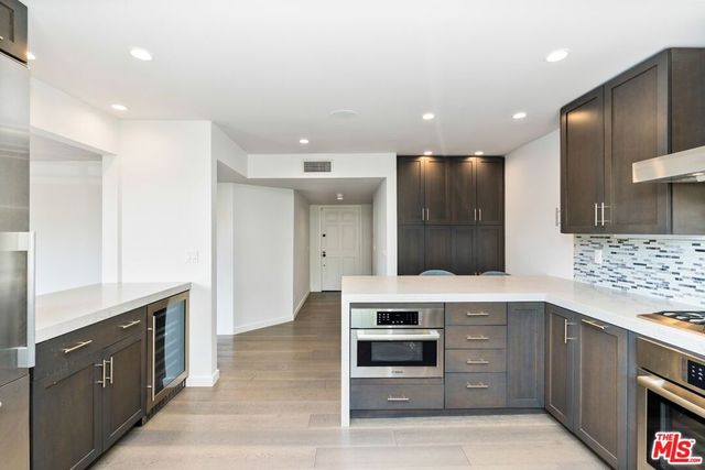 1129 Larrabee Street 6, West Hollywood, CA 90069