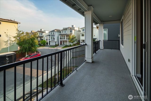 11821 82nd Place S, Seattle, WA 98178