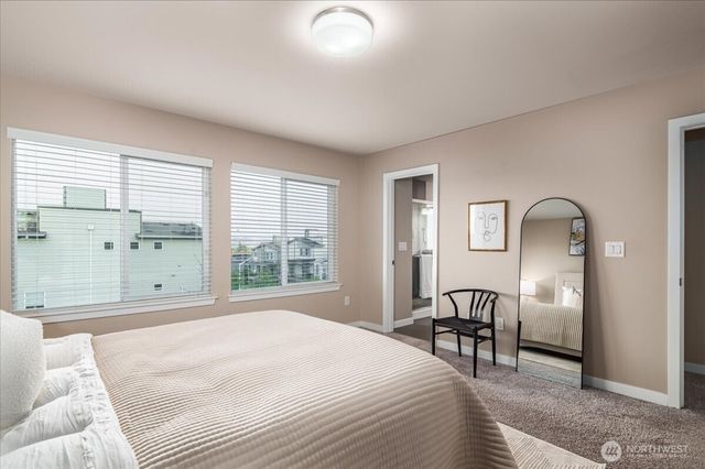 11821 82nd Place S, Seattle, WA 98178